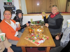 2012-12-06-kinder-xmas-04
